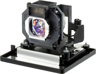 Panasonic PT-AE4000 videoprojektor med eksponeret pære, tæt forfra-billede på hvid baggrund