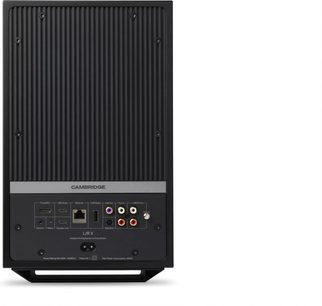 Cambridge Audio vernetzte Lautsprecher L/R X, schwarze Rückseite, Kühlrippenpanel mit HDMI-, USB-, Ethernet- und optischem Anschluss