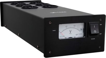 Multiprise Taga Harmony PF-600 (2022) sort, forfra, med 6 stik, on/off-kontakt, analogt voltmeter