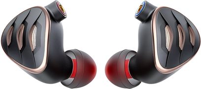 FiiO FH5S In-Ear-Kopfhörer in Schwarz und Roségold aus Metall und Kunststoff, Faceplate mit drei gitterförmigen Schlitzen, rote Silikonaufsätze, schräge Ansicht des Paars