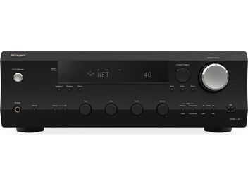 Ampli hi-fi стерео Onkyo DTM-7.4, изглед отпред, черен корпус, сребрист бутон за звука, цифров дисплей, няколко кръгли регулатора