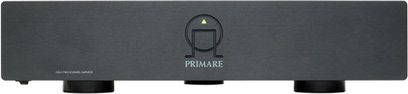 Primare A30.3 mkII sort effektforstærker, set forfra, oplyst logo, synlige knapper og stik