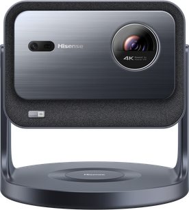 Videoprojektor Hisense C2 v předním pohledu, vodorovný obdélníkový kryt, kruhová čočka vpravo, černá texturovaná látka
