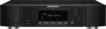 Marantz NA7004 Netzwerk-Audioplayer in Schwarz, mit gebürsteter Aluminium-Front, blauer LCD-Anzeige und Anschlüssen auf der Rückseite