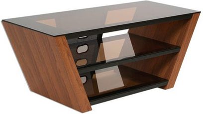 Møbel til TV i mørkt træ og sort glas, 2 døre, 2 hylder, set forfra i let ovenperspektiv