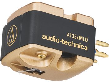 Фонокартридж Audio-Technica AT33xMLD чорного й золотого кольору, металево-пластиковий корпус, видимі голка та задні контакти, вид на 3/4