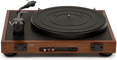 Thorens TD 403 DD OAK Plattenspieler in Holzoptik, schwarzer Plattenteller, Tonarm und Anschlüsse auf der Rückseite