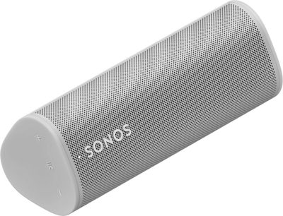 Bílý bluetooth reproduktor Sonos Roam SL, pohled zepředu, perforovaná kovová mřížka, protáhlý válcovitý tvar