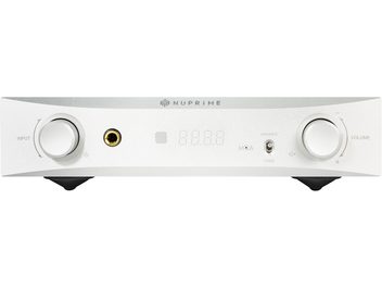 Nuprime DAC-9X ezüst színű DAC audio átalakító, elölnézet, LED kijelző, forgó gombok, bemenetek/kimenetek