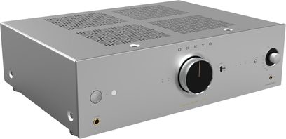 Hi-fi-forsterker Onkyo ICON A-50 i sølv metall, trekvarts frontvisning, sentral dreieknapp, hodetelefonutgang, øvre ventilasjonsgriller