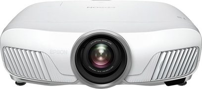 Epson EH-TW9400W hvid videoprojektor, set forfra, centreret linse med zoomring, sideventilationsgitre