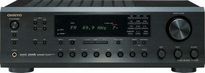 Onkyo TX-8555 sort hi-fi stereoforstærker, frontpanel, frontvisning, knapper, drejeknapper, display, hovedtelefonstik