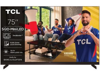 Televizor TCL 75X11L 75 palců, pohled zepředu, tenký černý rámeček a fotbaloví fanoušci s Olivierem Giroudem na obrazovce