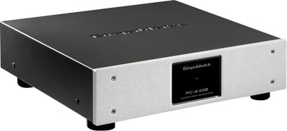 Fuente de alimentación GigaWatt PC-2 EVO+ plateada, caja rectangular de aluminio cepillado, panel frontal negro con pantalla LCD