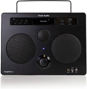 Bluetooth-højttaler Tivoli SongBook Max i sort, set forfra, metalgitter, central knap, EQ-skydere, øverste håndtag