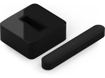 Sonos Beam og Sub sort pakke, set forfra og fra siden, rektangulært mat sort kabinet, kubisk sort subwoofer