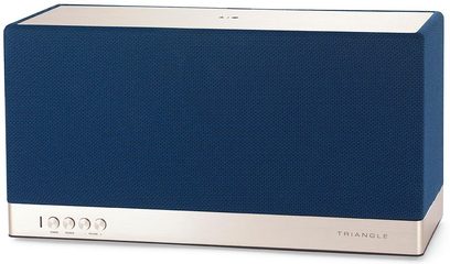Enceinte connectée Triangle AIO 3 bleu, tissu maillé et base métal brossé, boutons frontaux, vue de trois-quarts avant