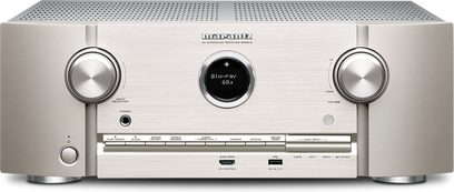 Wzmacniacz kina domowego Marantz SR5013 w kolorze srebrno-złotym, widok z przodu, przednia ścianka z przyciskami, pokrętłami, wyświetlaczem, gniazdami na słuchawki i mikrofon