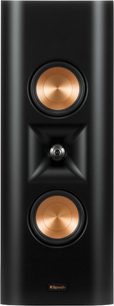 Altavoz de pared Klipsch RP-240D negro, vista frontal, con dos altavoces cobrizos y bocina central