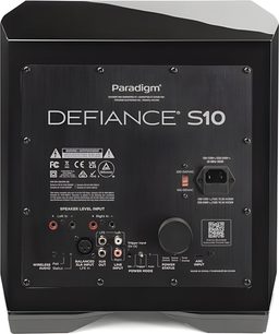 Cassa acustica Paradigm Defiance S10 nera, in legno e pannello posteriore in metallo, vista posteriore con ingressi RCA, XLR, manopola e presa IEC