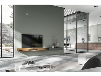Spectral Airboard ARL2000 + ARE1200 vægmonteret TV-møbel i lyst træ i et moderne og lyst interiør