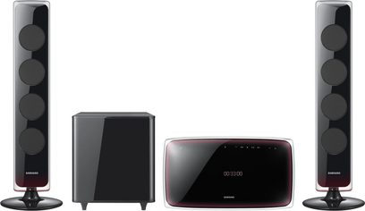 Samsung HT-X720R hjemmebiografsystem med to højttalersøjler, subwoofer, DVD-afspiller og frontal digital skærm