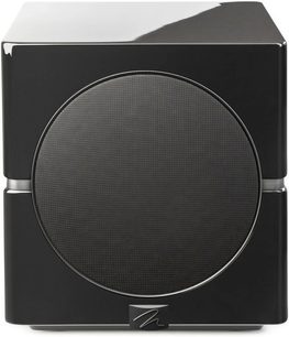 Dynamo 10 subwoofer i sort højglans, frontvisning, kubisk form, skinnende overflade, centreret sort cirkulært gitter, logo nederst.