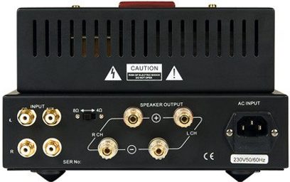 Puresound A10 must hi-fi-lambivõimendi, esivaatest, must esipaneel võrega, kuldvärvi nupud, RCA ja 6,3 mm klapipesad esipaneelil