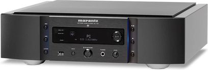 Marantz NA-11S1 netværksaudioafspiller, sort, forfra, sort front med blå LCD-skærm og sølvfarvede kontrolknapper