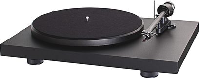 Pro-Ject Debut III Phono Schwarze Plattenspieler, Draufsicht, Tonarm mit Tonabnehmer, schwarze gefütterte Drehplatte