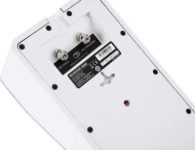 Polk Audio R900 luidspreker, wit, bovenaanzicht, zwarte grill, label met technische specificaties, 4 zichtbare schroeven