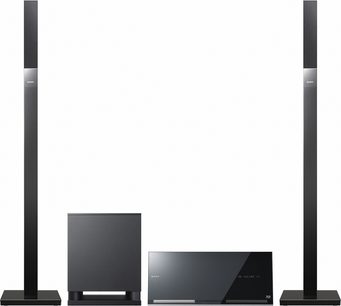 Sony BDV-F700 hjemmebiografsystem bestående af to højttalere, en subwoofer, en Blu-ray-afspiller og en skærm