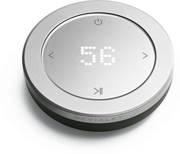 Hi-fi dálkový ovladač DEVIALET Remote Deep Forest kulatý ze stříbrného kovu, tmavě zelený okraj a světelný displej 56