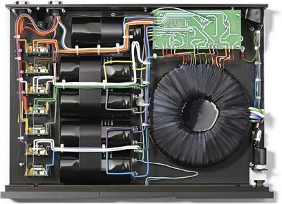Naim Audio 555 PS DR sort strømforsyning, set indefra forfra, printplader, toroidaltransformer
