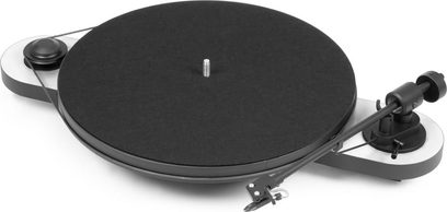 Pro-Ject Elemental sort & hvid mat pladespiller med USB-phono, set oppefra, sort pladebakke, højre tonarm, sort pickup