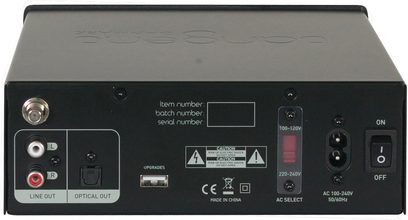 Tuner Tangent Tuner II FM DAB+/DAB, bagside, audio- og strømstik, spændingsvælger, fremstillet i Kina