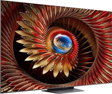 Großer TCL 75C8K Ultra-HD-Fernseher, flacher schwarzer Bildschirm mit ultradünnem Metallrahmen, auf einem zentralen rechteckigen Standfuß montiert, aus dreiviertel linker Perspektive gesehen