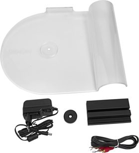 Denon DP-450USB hvid hi-fi pladespiller, set ovenfra, med tilbehør: tonarm, modvægt, kabler, 45 rpm adapter