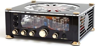 Højkvalitets hovedtelefonforstærker AudioValve RKV Mark 3 i sort, metalkabinettet, vakuumrør, set forfra
