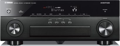 Yamaha RX-A810 sort hjemmebiografsforstærker, set forfra, blå display "HDMI 1 Blu-ray", knapper og stik på forsiden