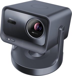 Videoproiector Hisense C2 Ultra, vedere din trei sferturi, carcasă dreptunghiulară gri, lentilă circulară, suport pivotant