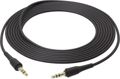 Sort lydkabel med forgyldte 3,5 mm jackstik i enderne, oprullet i spiral på hvid baggrund