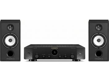 Чорний інтегрований підсилювач Marantz із парою чорних поличних колонок Triangle з білими динаміками