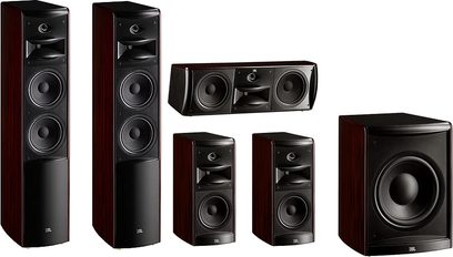 Sada reproduktorů JBL LS60 mahagonová, obsahuje 2 sloupové reproduktory, 2 regálové reproduktory, 1 centrální reproduktor a 1 subwoofer, v tmavém dřevě