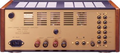 Rørforstærker Leben CS300X S i træ, forgyldt frontpanel med knapper, stik og indikatorer, set forfra