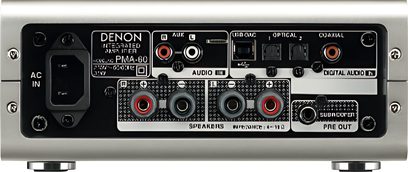 Denon PMA-60 sølvfarvet stereo hi-fi-forstærker, bagside, audio- og strømstik, nærbillede