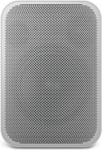 Trådløs, tilsluttet BlueSound PULSE FLEX højttaler i hvid, set forfra, perforeret honeycomb-gitter, afrundet lys grå kant