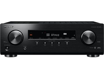 Чорний домашній кінотеатрний підсилювач Pioneer VSX-534D, передня панель, вигляд спереду, синій LED-дисплей "00 Atmos", кнопки та роз'єми
