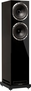 Cassa acustica a colonna Fyne Audio F502S nera laccata, due altoparlanti, condotti reflex inferiori, base con punte metalliche, vista a tre quarti