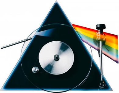 Hi-Fi Turntable The Dark Side Of The Moon, front view, black triangular base, silver circular platter, straight tonearm, light prism with a colorful spectrum